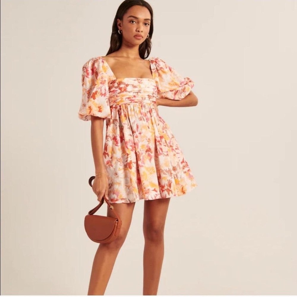 Puff sleeve mini dress